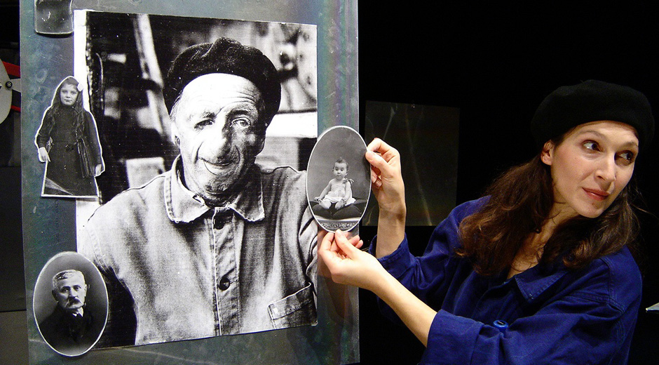 jeu : Sara Louis  <br/>photo&nbsp;: Michael Facchin, </br>Collection de l’Art Brut, Lausanne